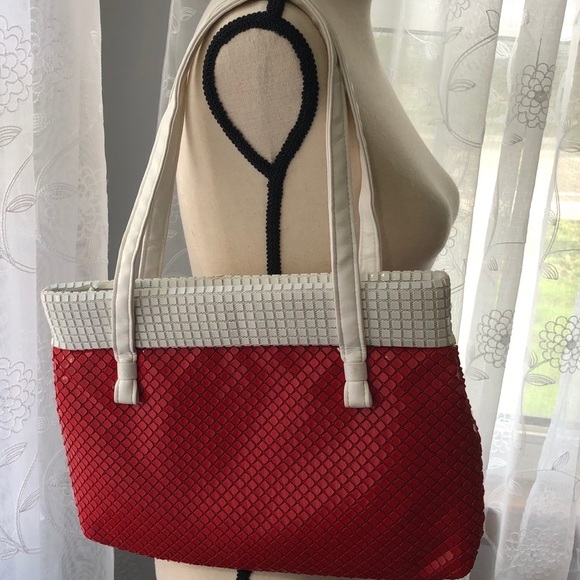 Lumured VTG handbag/purse shoulder red/white  mesh - Picture 9 of 9